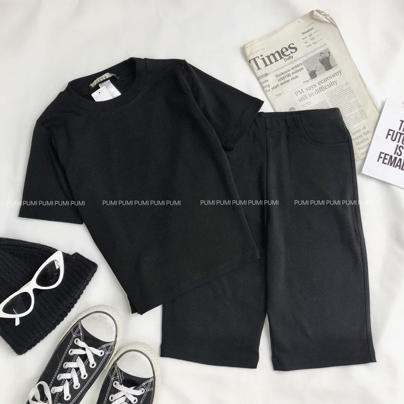 Quần biker short dáng ngắn nữ cạp cao ôm phối với áo 2 size S M có sẵn tại Pumi