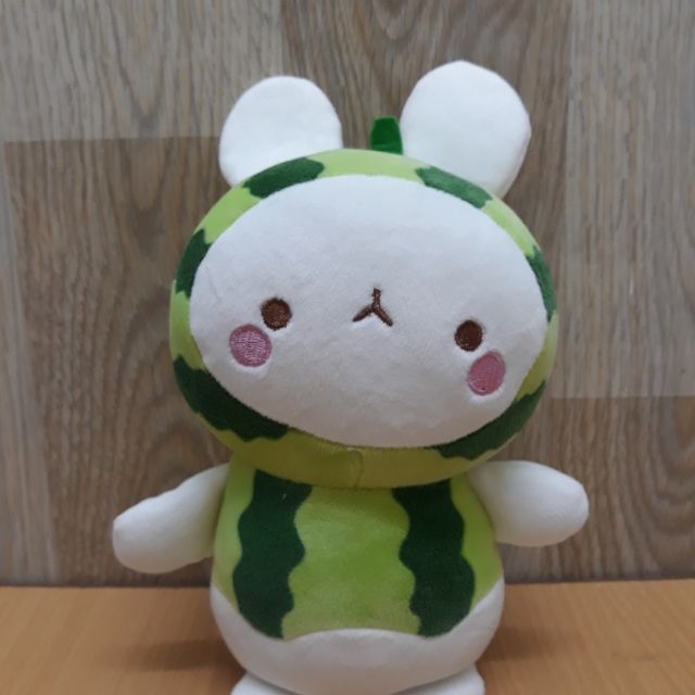 Thỏ mặc áo dưa hấu