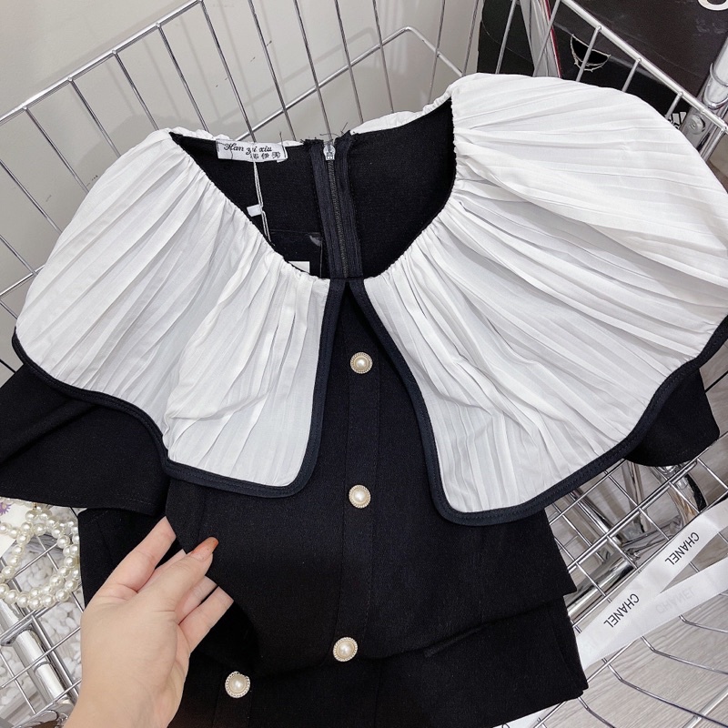 Váy Đen Thiết Kế Cổ Bèo
