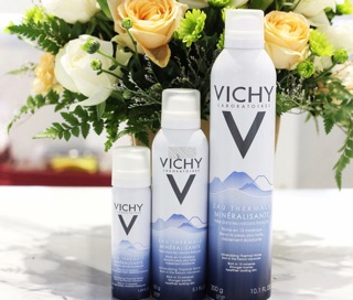 Xịt khoáng vichy