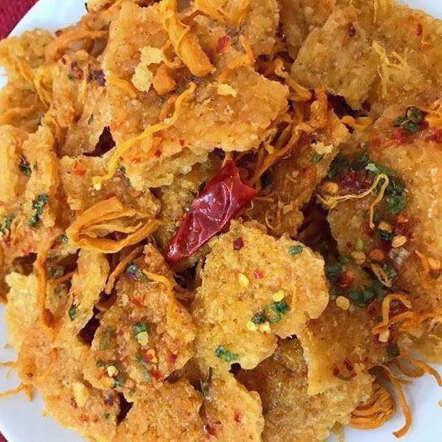 1kg (2 Gói) Cơm Cháy Lắc Khô Gà (NCFOOD)