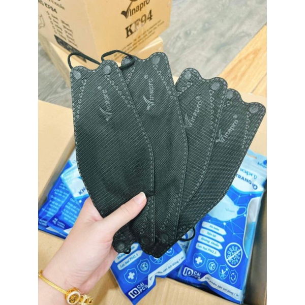 1 THÙNG 300C KHẨU TRANG KF94 VINAPRO MÀU ĐEN