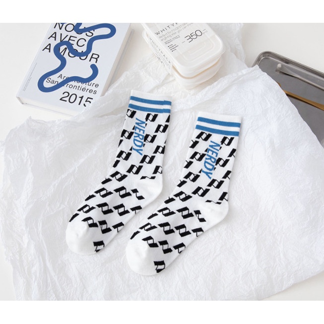 Vớ Tất NERDY cao cổ Nam Nữ phong cách thể thao, trẻ trung, năng động.