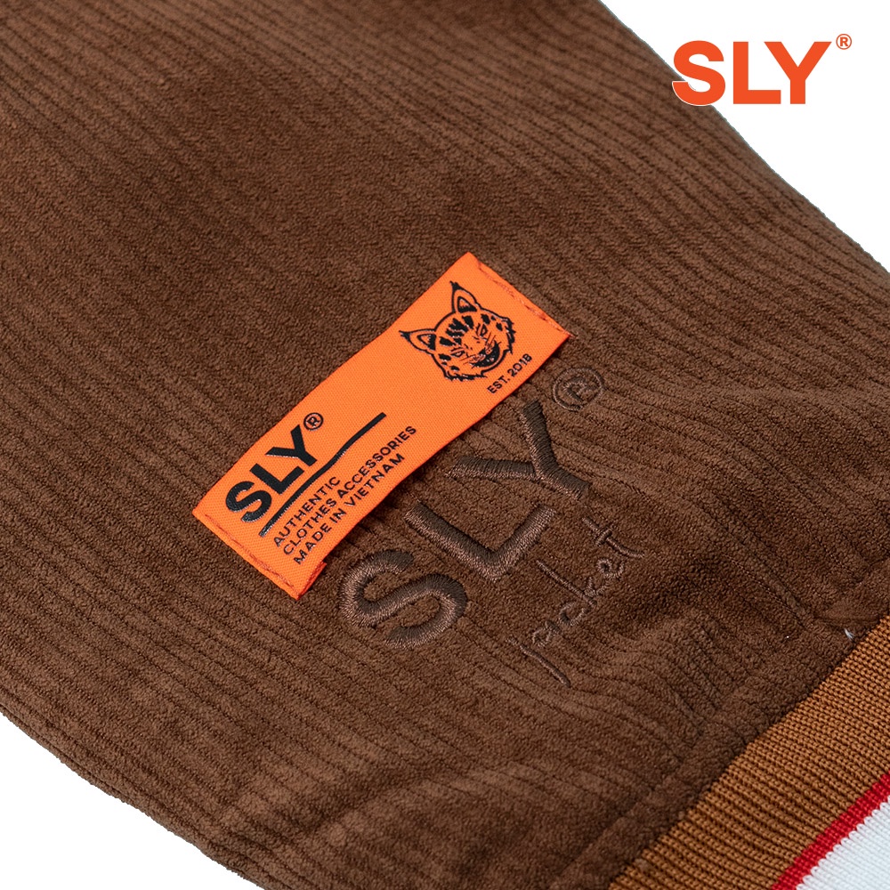 Áo khoác vải gân Corduroy SLY màu nâu