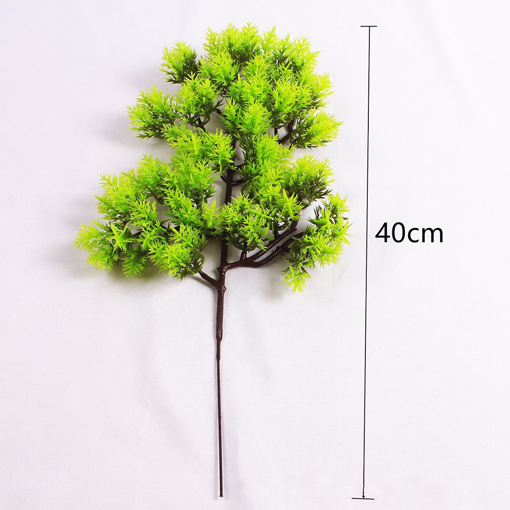 1 Cây Thông Giả Bằng Nhựa Dùng Trang Trí Nhà Cửa / Văn Phòng