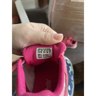 Giày thể thao adidas bé gái