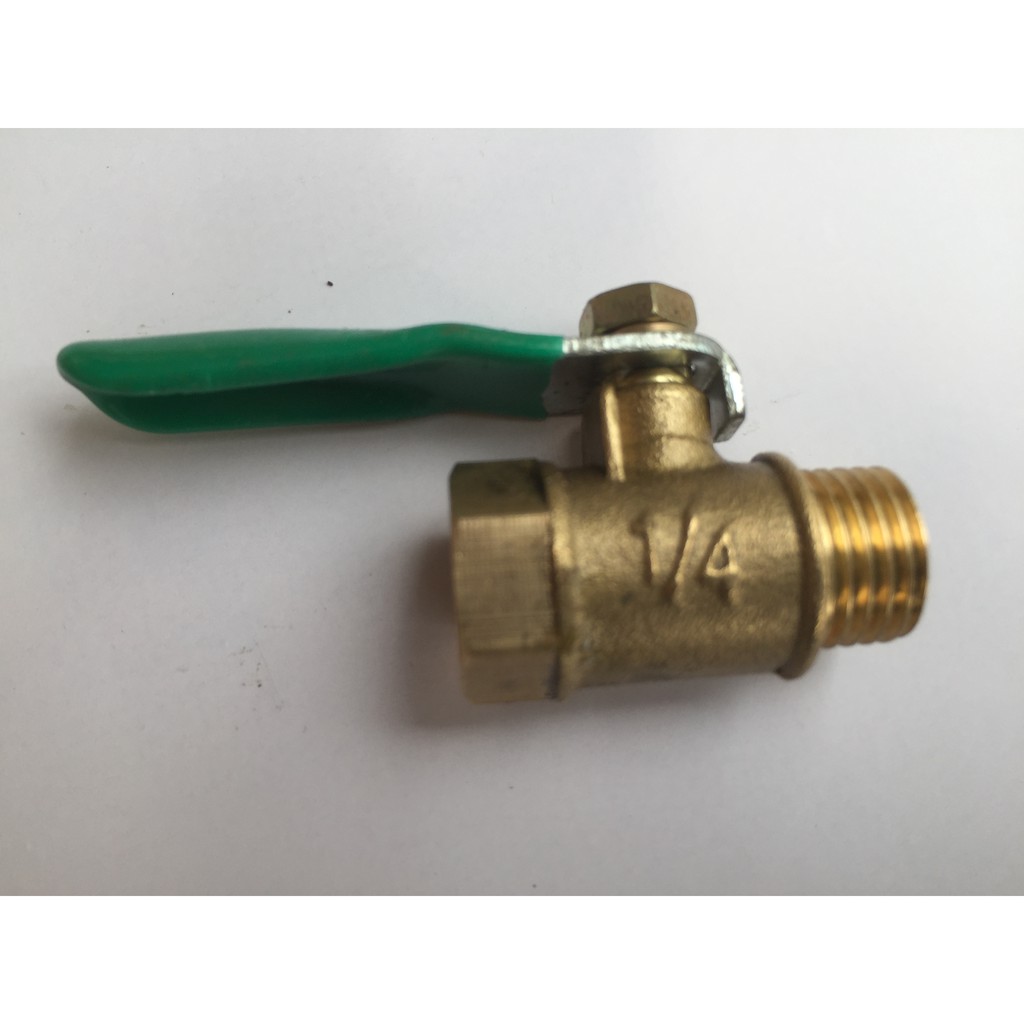 Van đồng khóa nước 1/4  một đầu ren ngoài, một đầu ren trong