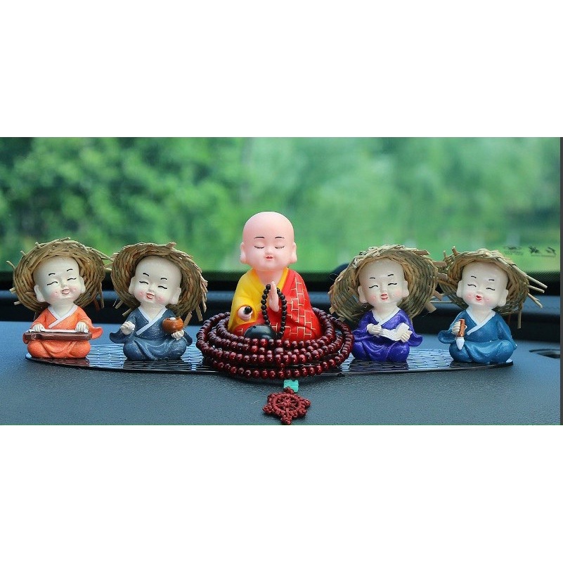 Bộ sưu tập những chú tiểu ngộ nghĩnh với nhiều loại mẫu tư thế khác nhau - mang lại cảm giác an yên thanh tịnh
