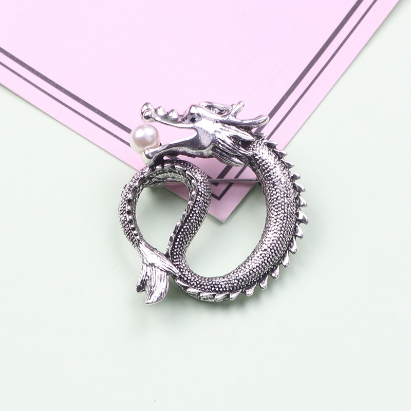 Ghim Cài Áo Hình Rồng Đỏ Hai Màu Sắc Cá Tính