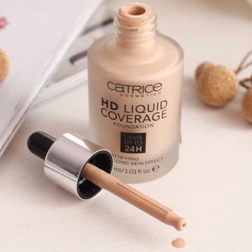 Mẫu Mới Kem nền kiềm dầu Catrice HD 24h Liquid Coverage Foundation che phủ tốt