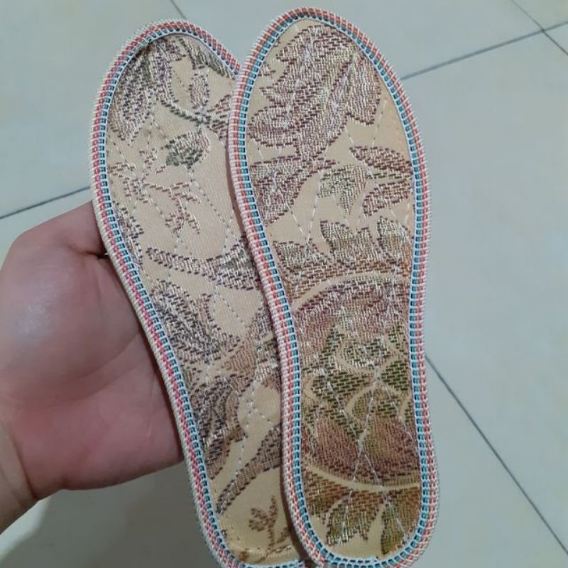 Lót giày hương quế