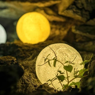 Đèn Led Để Bàn Hình Mặt Trăng 3D