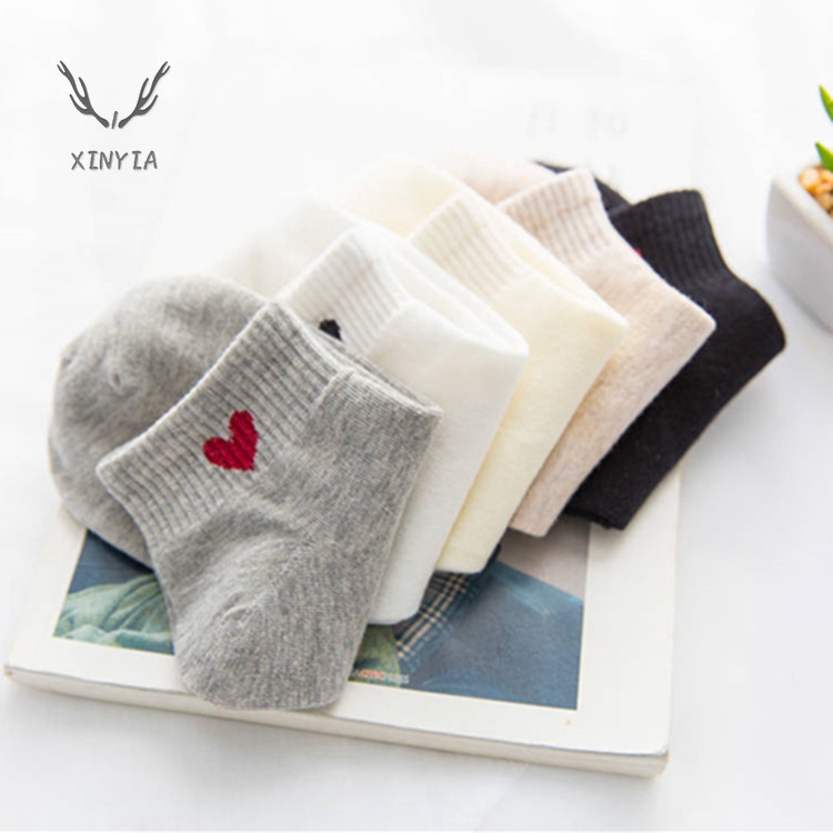 Vớ nữ ngắn Vớ cotton thể thao Mẫu tình yêu có sẵn quanh năm