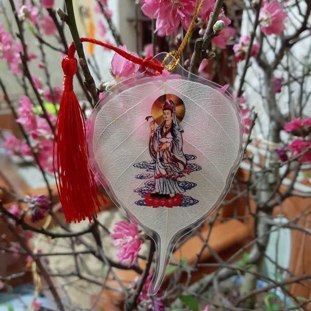 Lá Bồ đề in Phật.