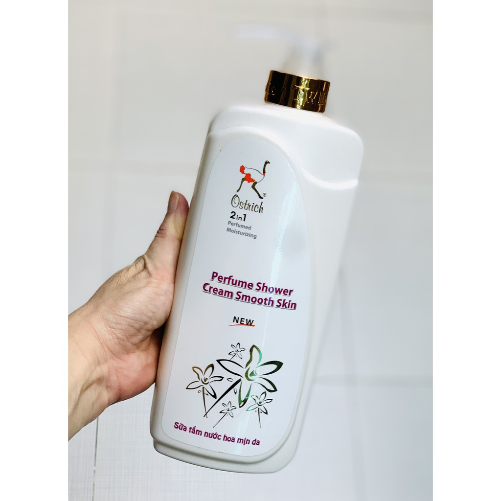 1 CHAI SỮA TẮM ĐÀ ĐIỂU MỊN DA OSTRICH 900ML
