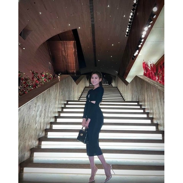 ĐẦM BODY KHOÉT NGực  XOẮN VÁY BODY MẶC 2 KIỂU TAY DÀI CHẤT LEN TĂM ALOHASHOP91