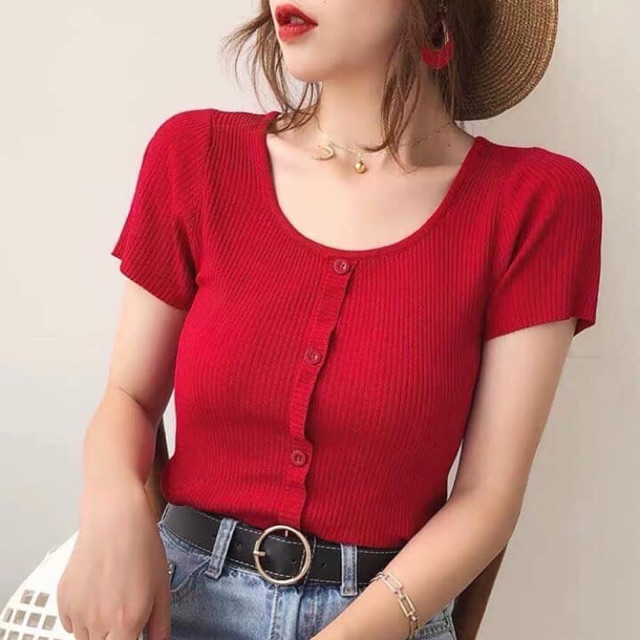 Áo len cổ thuyền cúc gỗ cực xinh sỉ 50k. Sẵn hàng tại shop