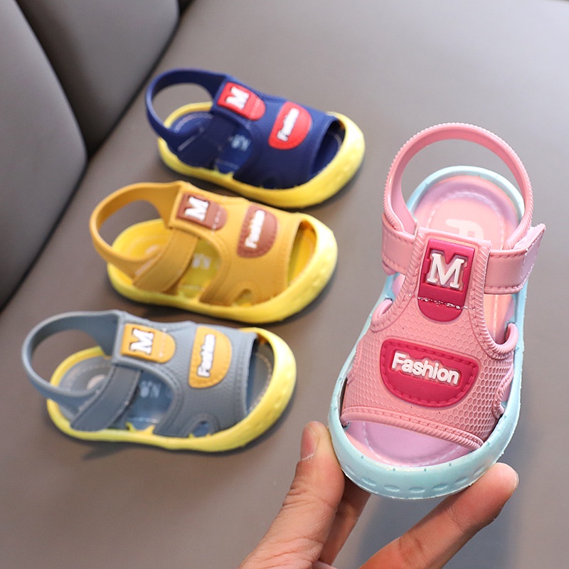 Dép Quai Hậu  Giày Sandals Cho Bé 0-2,5 Tuổi Bé Trai Và Bé Gái Mùa Hè Bé đế Mềm Giày Tập đi Giày đi Biển Trẻ Em TTC074