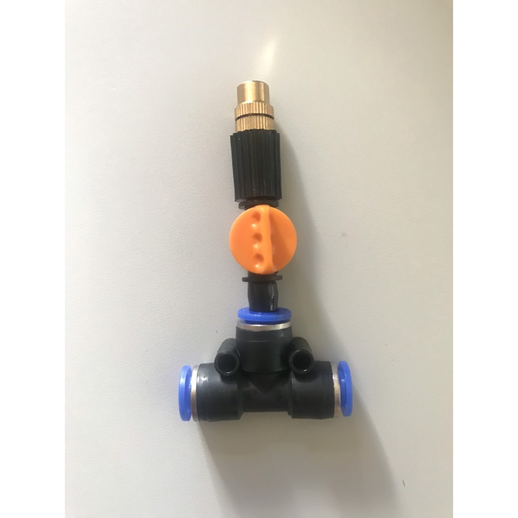 1 Béc tưới cây, phun sương 1 tia đồng nhựa , có van khóa đầu béc, kết nối ống 8mm