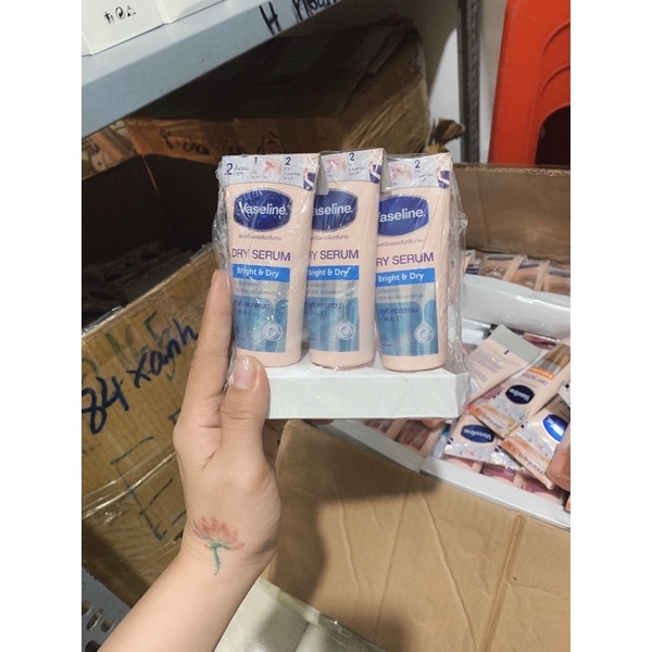 Kem Dưỡng Da Vùng Nách Vaseline Dry Serum Thái Lan 50ml