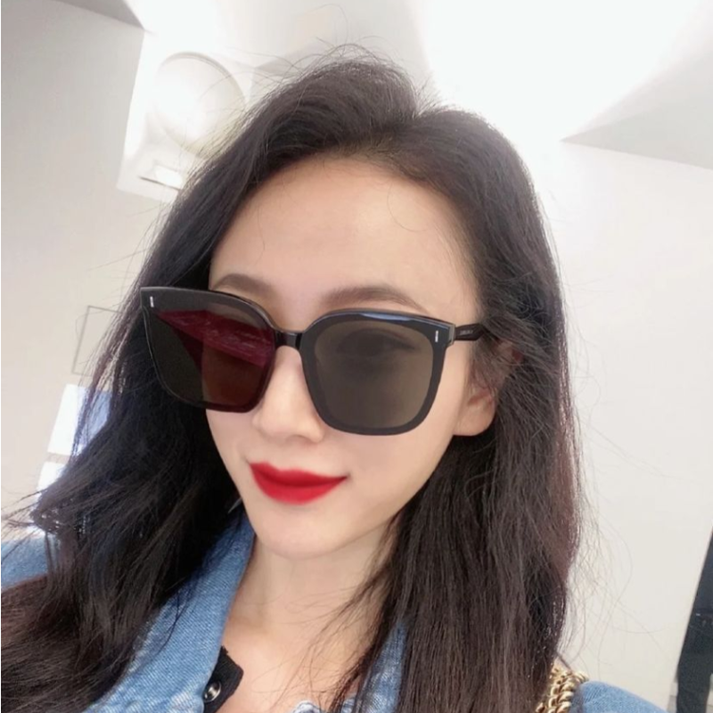 Kính mát gọng vuông phong cách Hàn Quốc cho nữ