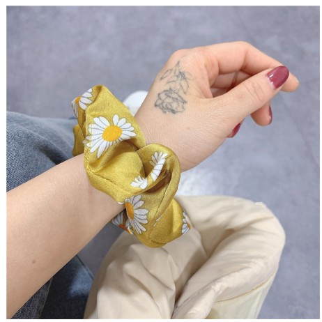 Dây buộc tóc scrunchies, dây cột tóc chun buộc tóc nữ vải lụa họa tiết hoa cúc dễ thương Hàn Quốc - VHT SHOP