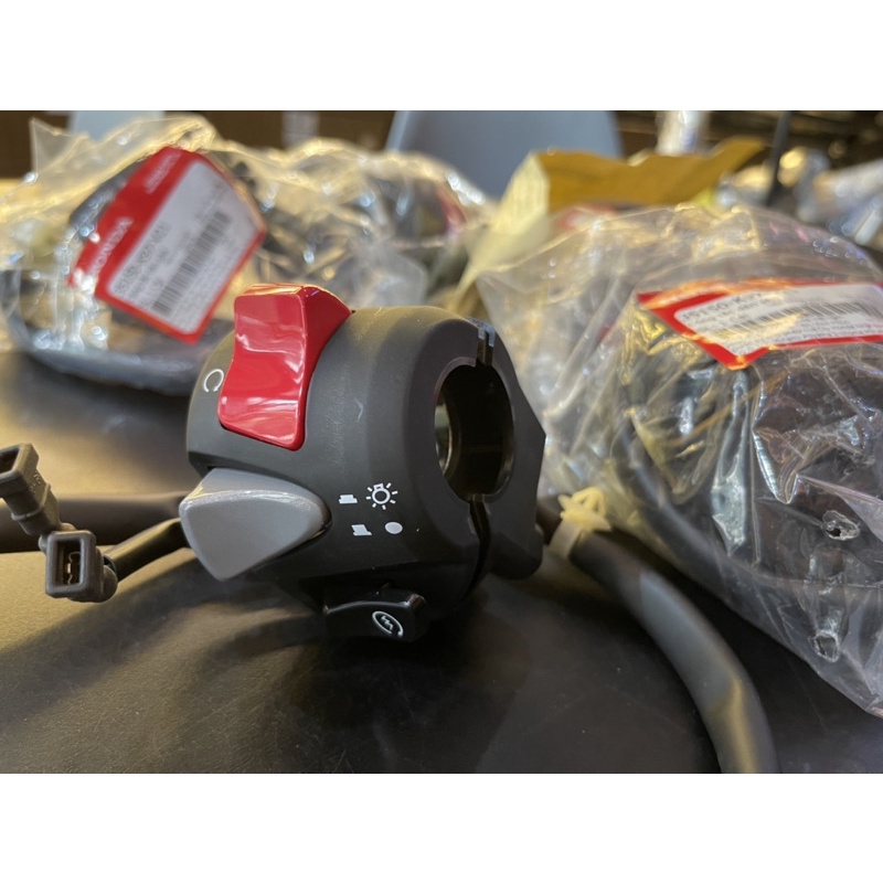 Cùm Công Tắc Tắt máy, tắt đèn, đề nổ Star Honda lắp cho Honda CBR150R/Honda MSX/ Honda Vario