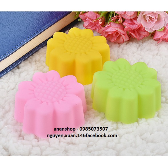 10 Khuôn silicon cupcake 5cm (Nhiều hình)