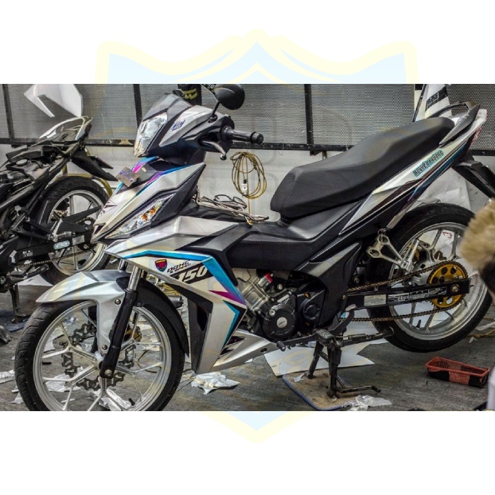 ( Quí khách vui lòng mang ra tiệm cho thợ dán ) Tem winner kỉ niệm in decal trong suốt