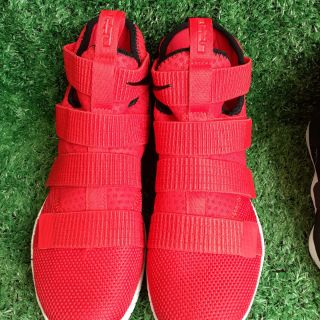 Lebron Soldier XI