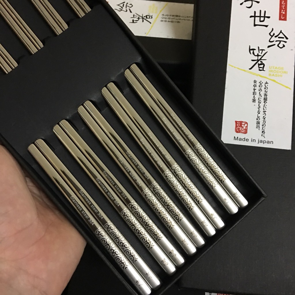 Set 5 đũa ăn Nhật Bản inox 304 mẫu hoa văn đặc ruột