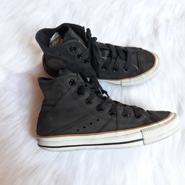 Giày Converse da thật size 37
