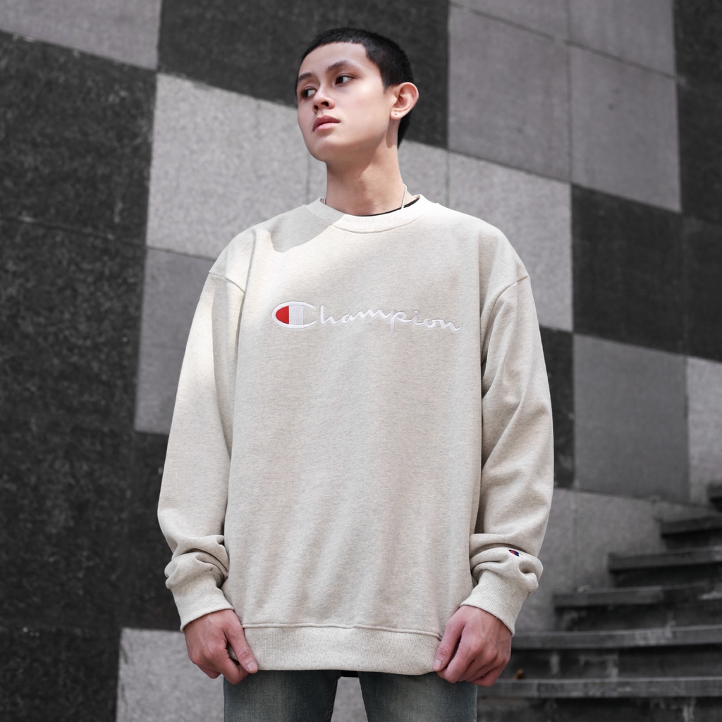 Áo Tay Dài Sweater Champion In Chữ Sắc Nét Chất Liệu NỈ Da Cá Cotton Màu Xám Nhạt From Rộng Thoải Mái Unisex Nam-Nữ