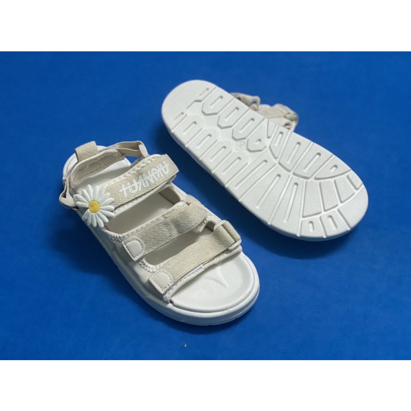 Sandal hoa cúc trắng siêu đẹp cho nữ