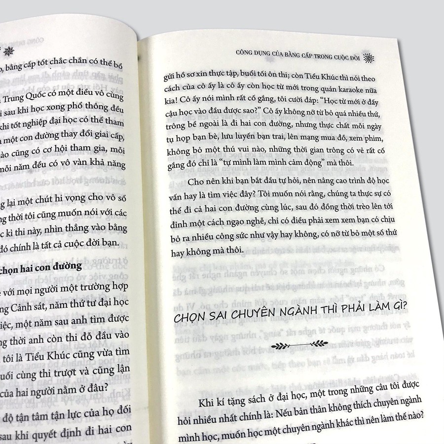 Sách - Đại học không lạc hướng | BigBuy360 - bigbuy360.vn