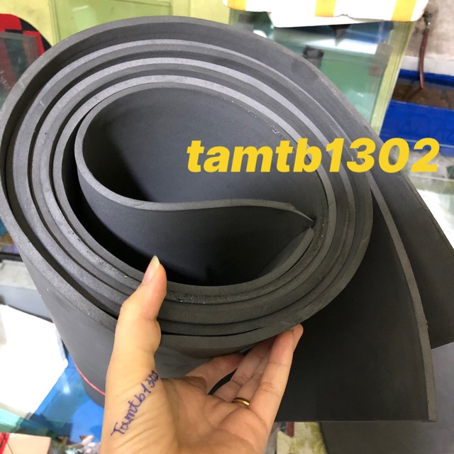 Tấm lót bể cá cao su non