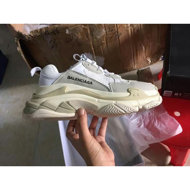 balenciaga triple s reps