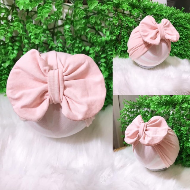 Turban hồng da cực kỳ tôn da bé