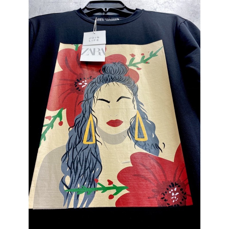 Áo thun Zara.