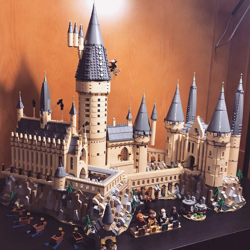 Đồ chơi Lắp ghép Mô hình Trường Học Phép Thuật Bela 11025 Harry Potter Series Hogwarts Castle