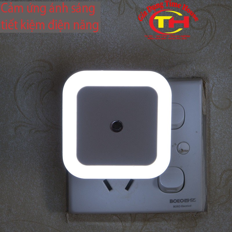 Đèn ngủ vuông cảm ứng tự động tắt mở chất lượng cao