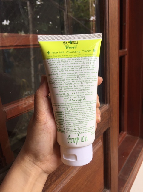 Sữa rửa mặt gạo thái lan
