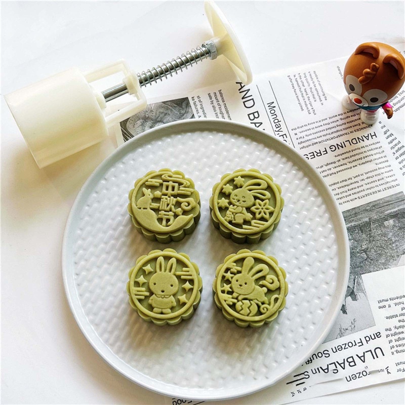 Bộ Khuôn Nhấn Tay Làm Bánh Trung Thu Tiện Dụng