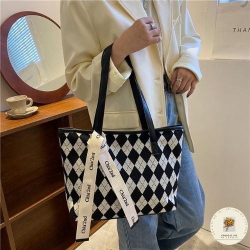 Túi canvas cao cấp phong cách Hàn quốc, có khóa miệng ngăn phụ bên trong daay da cao cấp