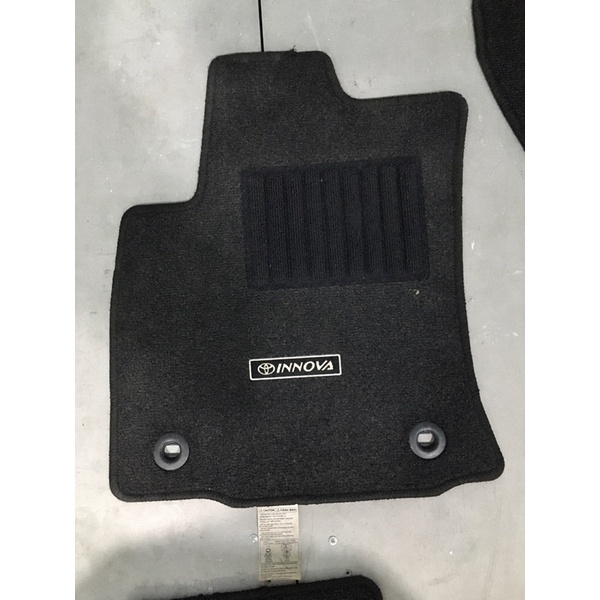 Thảm lót sàn zin theo xe Toyota Innova 2017-2019