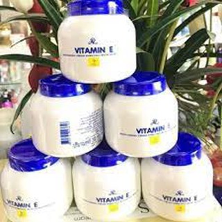 Kem vitamin e dưỡng da trắng cấp ẩm