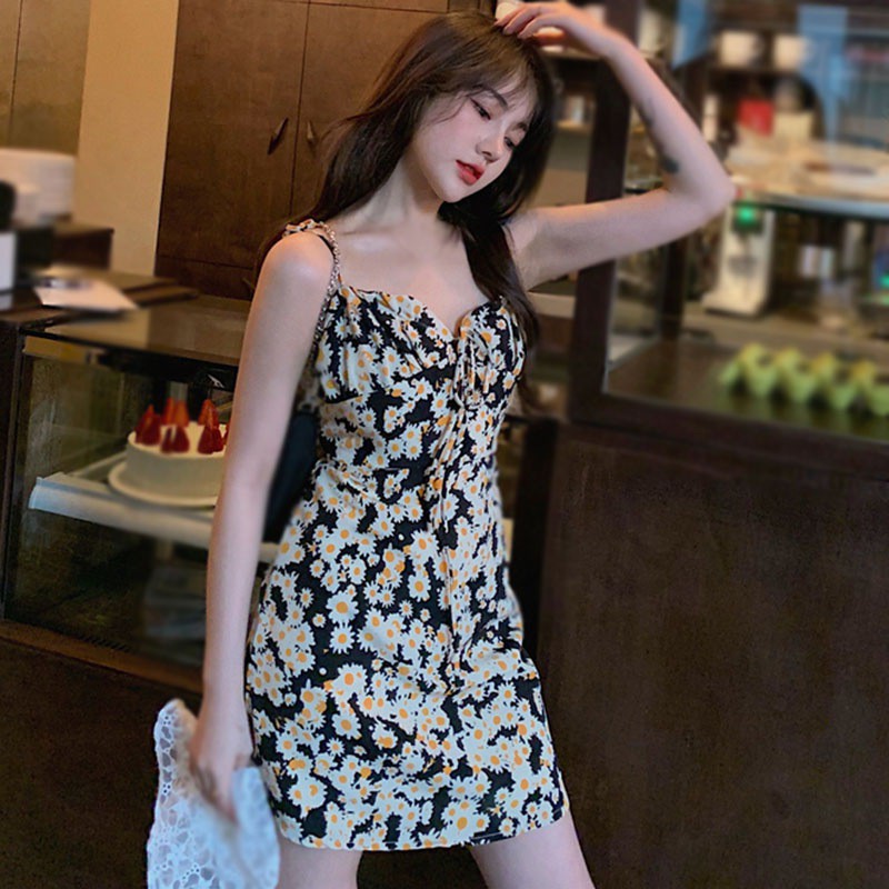 Đầm Hở Lưng Họa Tiết Hoa Cúc Quyến Rũ Dành Cho Nữ