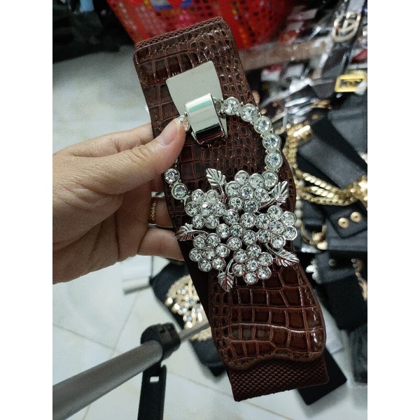 các mẫu nịt vaydây thắt lưng cho chị em phụ nữ