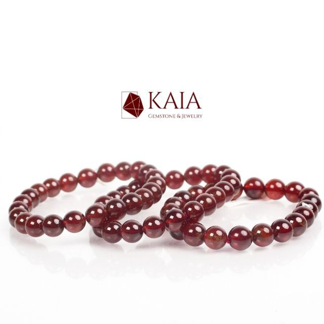 KAIA - Vòng tay phong  thủy  Garnet 8 li  - Ngọc Hồng Lựu  biểu tượng của tình yêu - VCHGA0001
