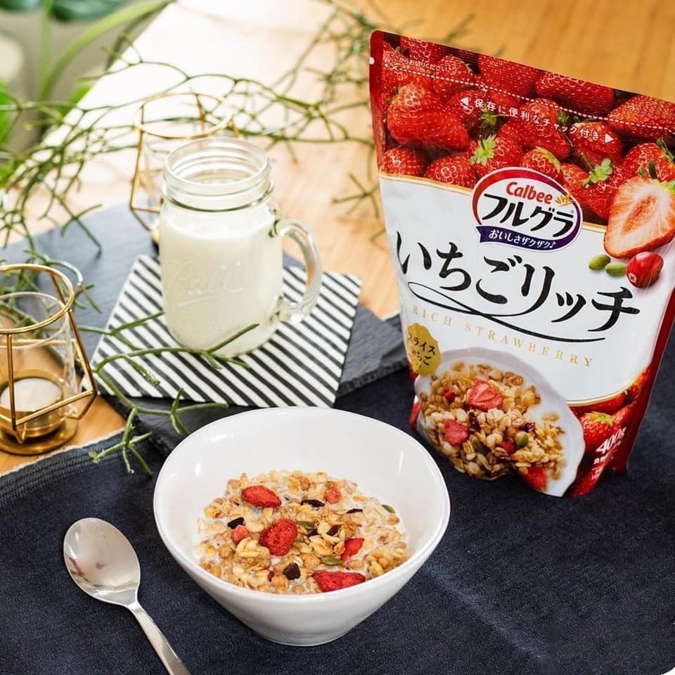 Ngũ cốc Calbee Chính Hãng Nhật Bản mix các loại hạt,trái cây khô ăn kiêng giảm cân ăn sáng với đủ vị ngon
